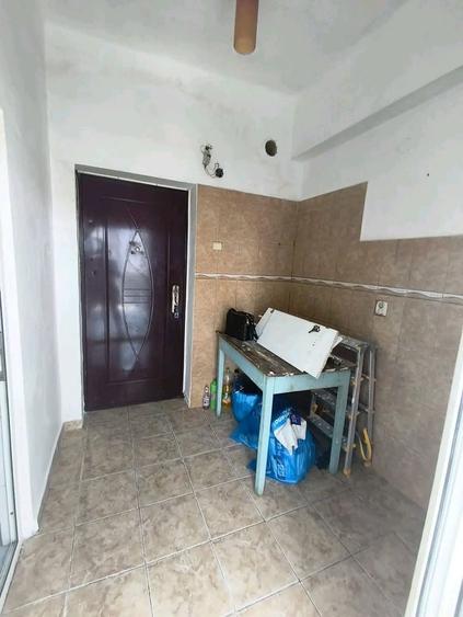 Garsonieră decomandată în Zahana