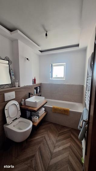 Apartament cu 4 camere în Central