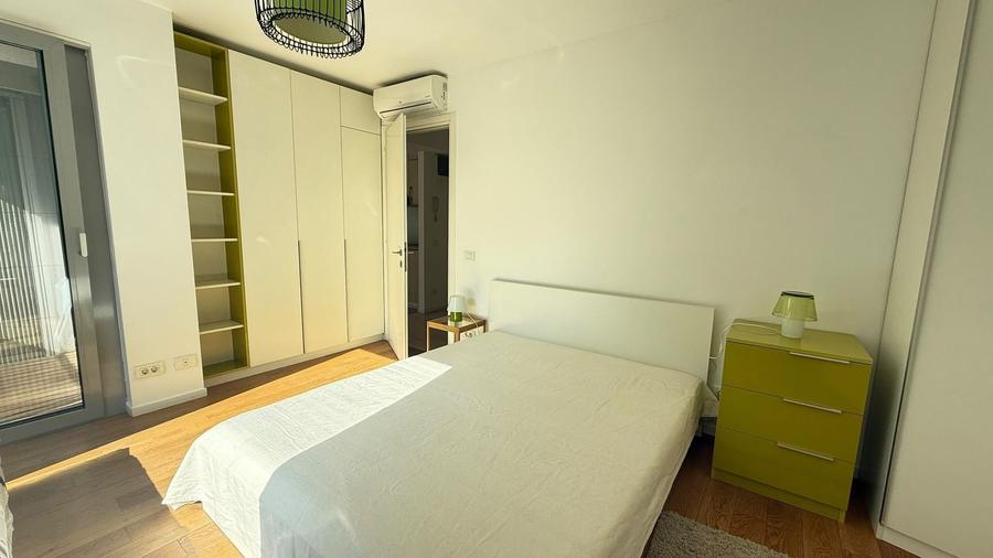 Apartament cu 2 camere decomandat, mobilat în Dacia