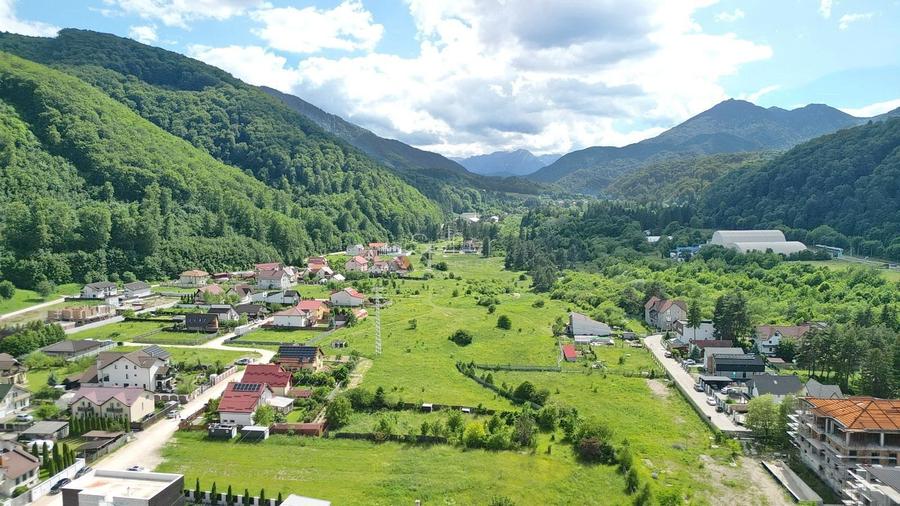Teren Construcții intravilan de 1025 mp, în Bunloc