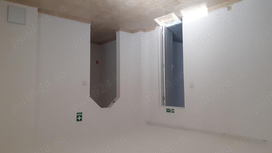 Spațiu comercial, de 60 mp, în Semicentral