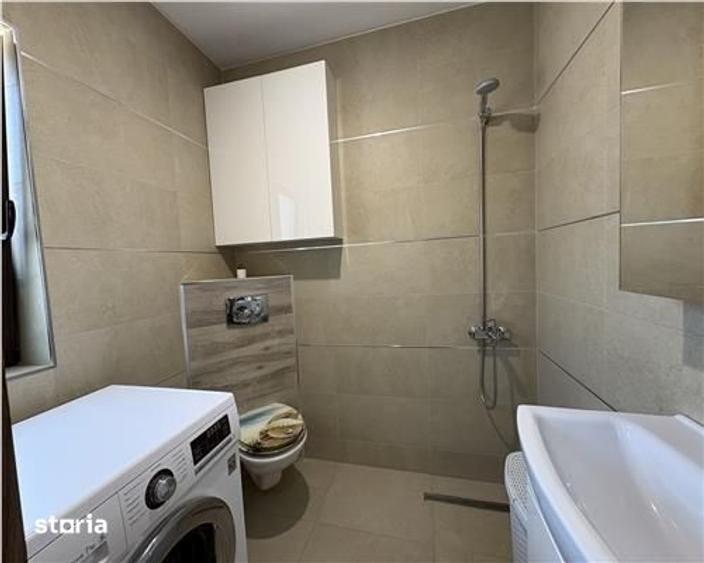 Casă cu 4 camere cu Teren 80 Mp în Șura Mare