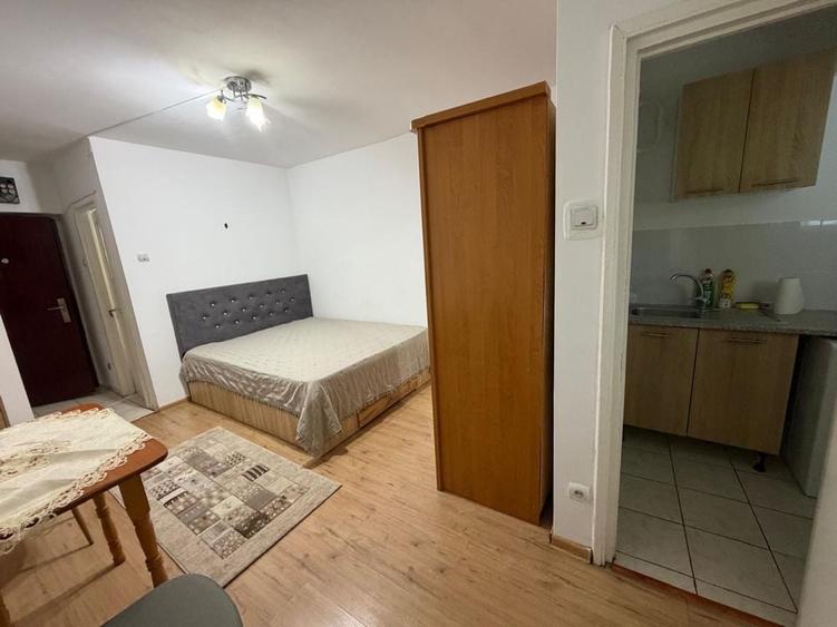 Garsonieră semidecomandată în Nicolina