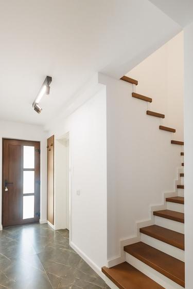 Casă cu 4 camere cu Teren 300 Mp în Horpaz