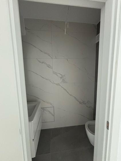 Apartament cu 3 camere decomandat în Nufărul