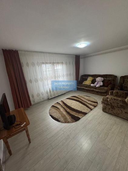 Casă individuală cu 3 camere cu Canalizare în Periferie
