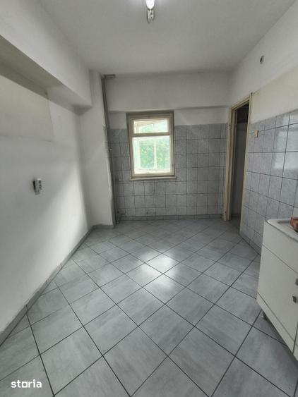 Apartament cu 2 camere decomandat în Tomis II