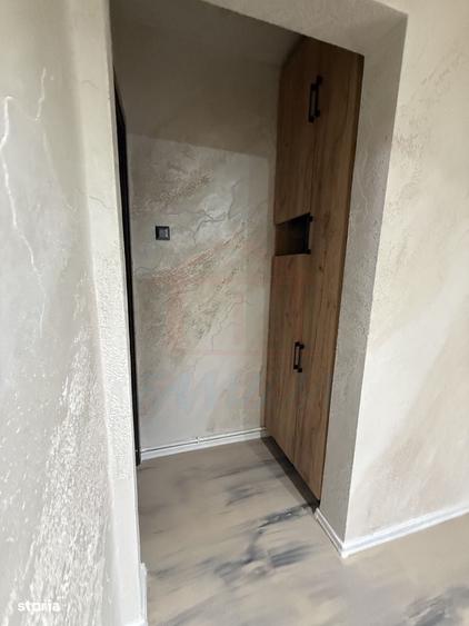 Apartament cu 3 camere decomandat în Port