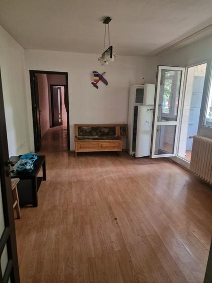 Ap 3 camere parter berceni s4 proprietar - 2