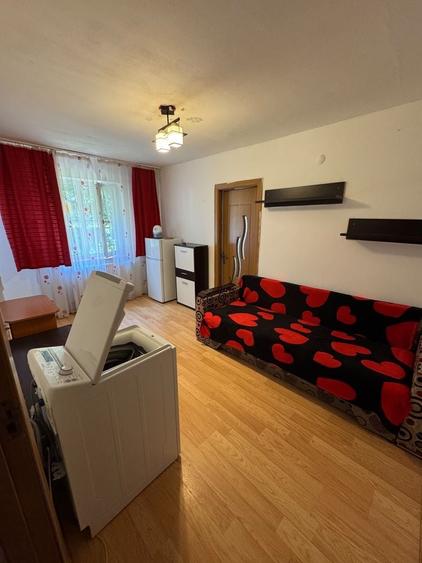 Apartament cu 2 camere nedecomandat în Trivale