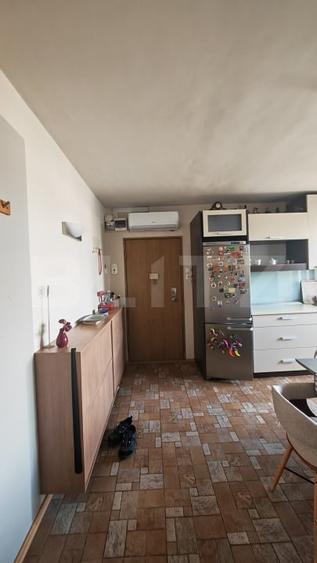 Apartament cu 3 camere semidecomandat, mobilat în Cantemir