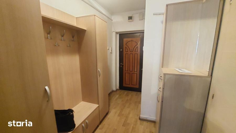 Apartament cu 2 camere semidecomandat în Plopilor