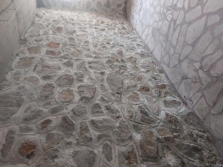 Casă cu 1 camere cu Teren 800 Mp în Almașu Sec