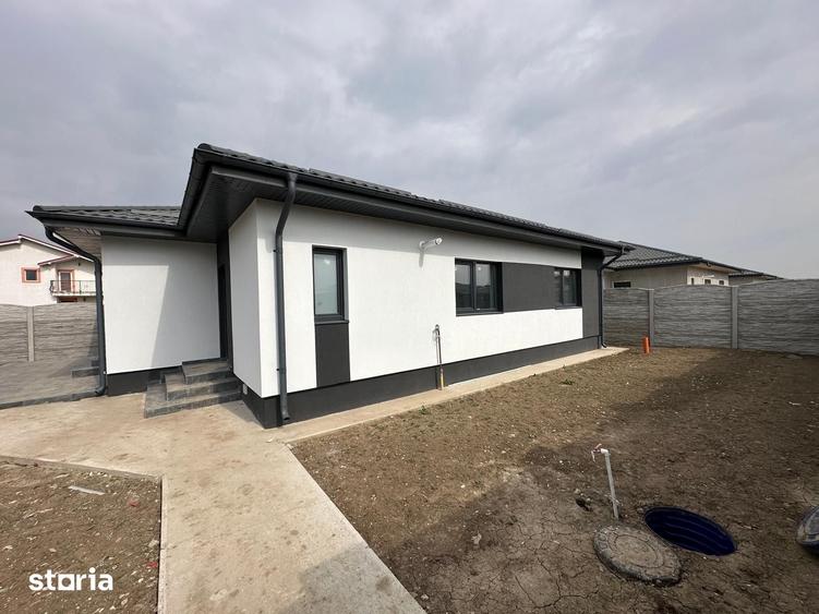 Casă cu 4 camere cu Teren 400 Mp în Clinceni