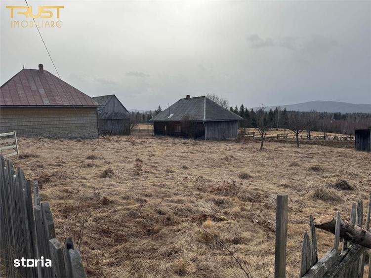Casă cu 1 camere cu Teren 2433 Mp în Călățele