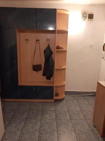 De inchiriat apartament semidecomandat cu 2 camere ultracentral - 3