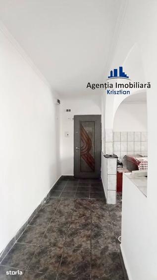 Apartament cu 2 camere semidecomandat în Burdea