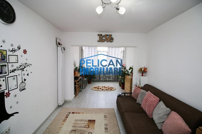 Apartament cu 4 camere decomandat, mobilat în Central