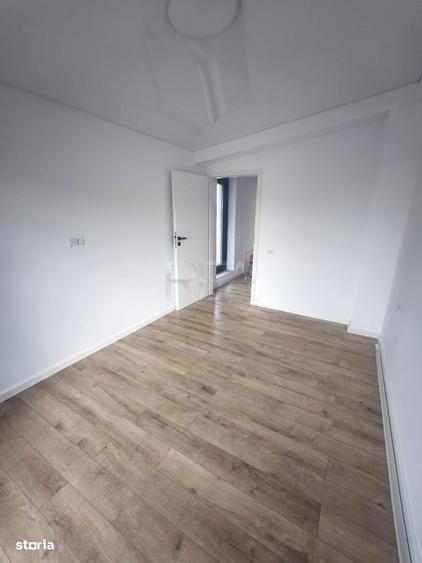 Apartament cu 4 camere decomandat în Crângași