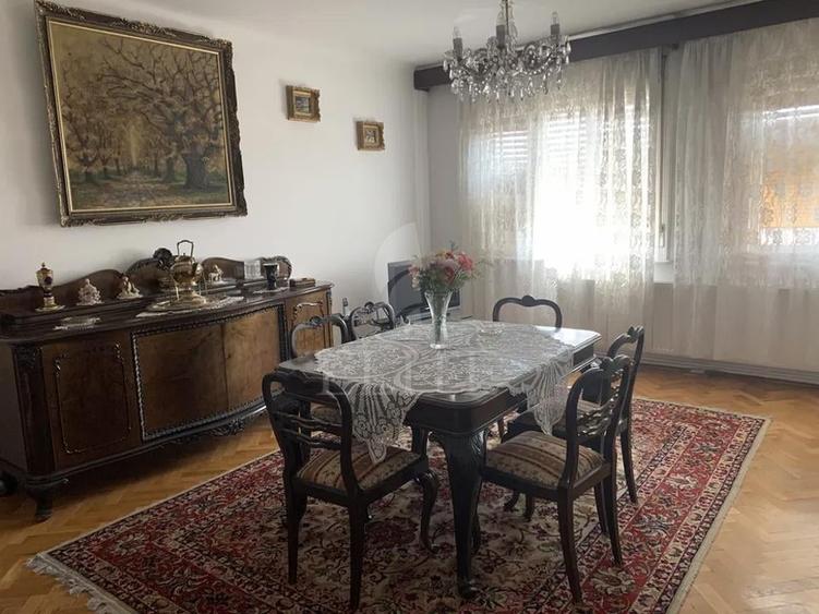 Apartament cu 3 camere decomandat, mobilat în Central