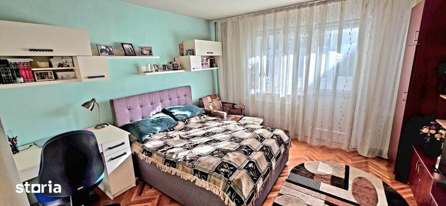 Apartament cu 2 camere decomandat în Exterior Vest
