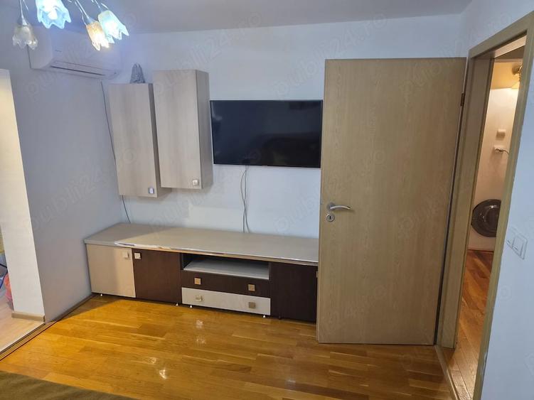Apartament cu 2 camere decomandat în Girocului