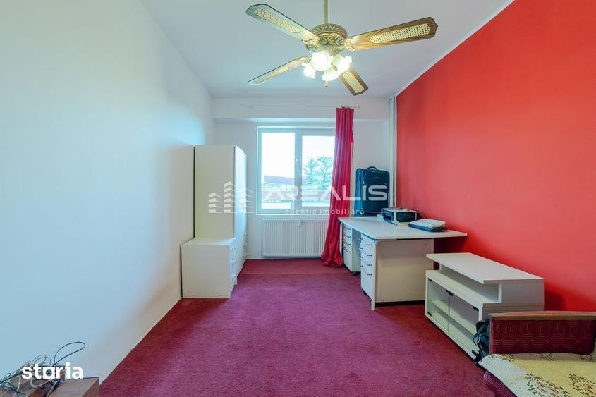 Apartament cu 3 camere în Malul Mureșului