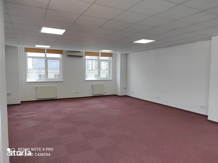 Spațiu comercial, de 150 mp, în Central