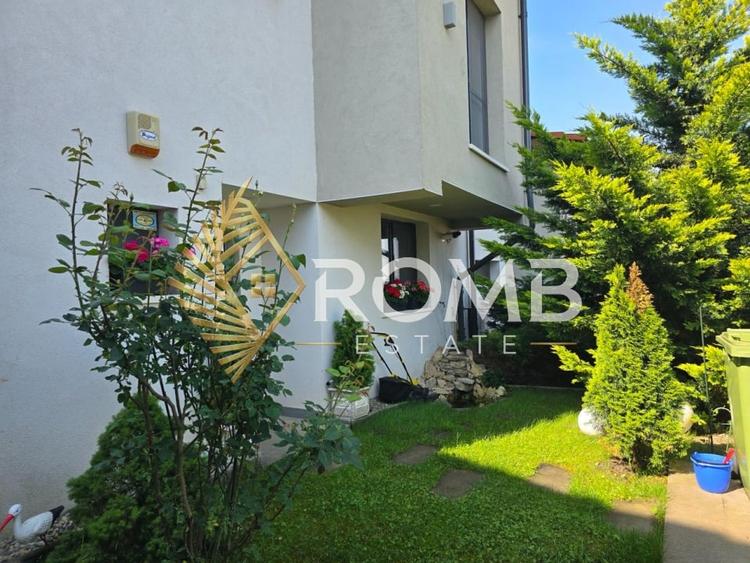 Duplex cu 6 camere cu Canalizare în Florești
