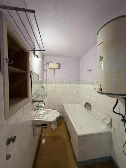 Casă cu 4 camere cu Teren 1190 Mp în Biharia