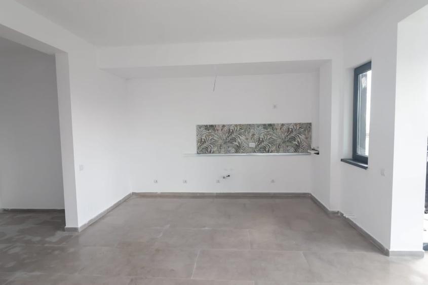 Apartament cu 2 camere, mobilat în Nord