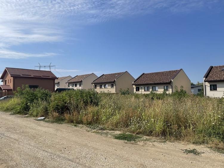 Proprietar - Lot Teren Casa 425mp, Gaz & Curent la poarta - Str. Rarau, Intrare Berceni - 1