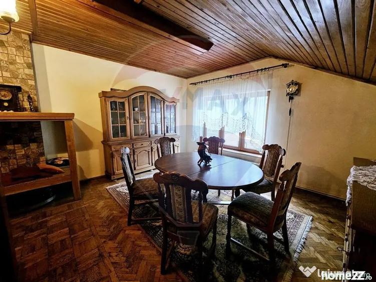 Apartament cu 3 camere decomandat în Calea București