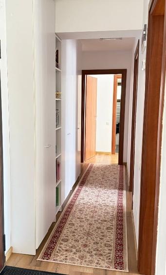 Apartament cu 3 camere decomandat, mobilat în Sisești