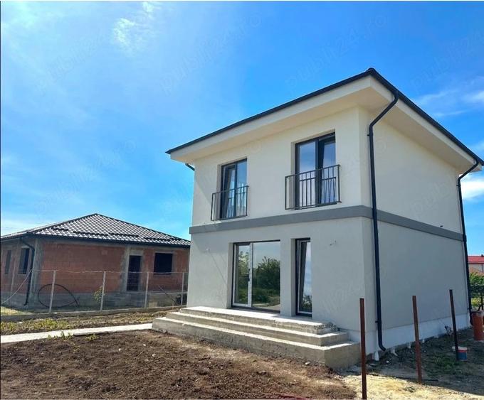 Casă cu 3 camere cu Teren 220 Mp în Dărăști-Ilfov