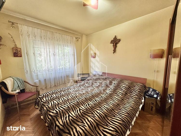 Apartament cu 3 camere, mobilat în Soarelui