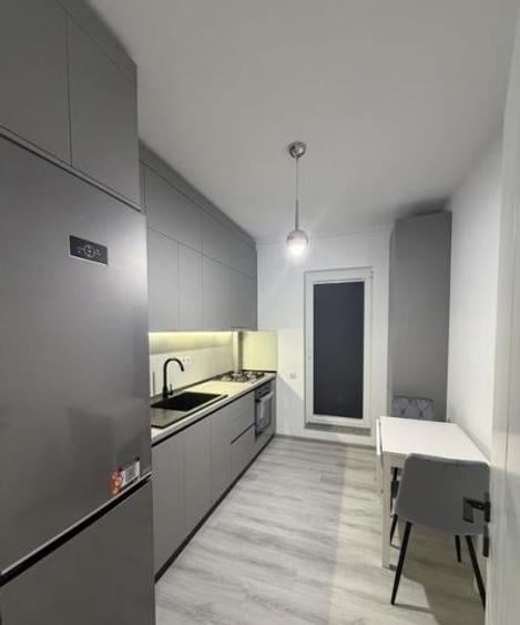 Apartament cu 2 camere decomandat, mobilat în Theodor Pallady