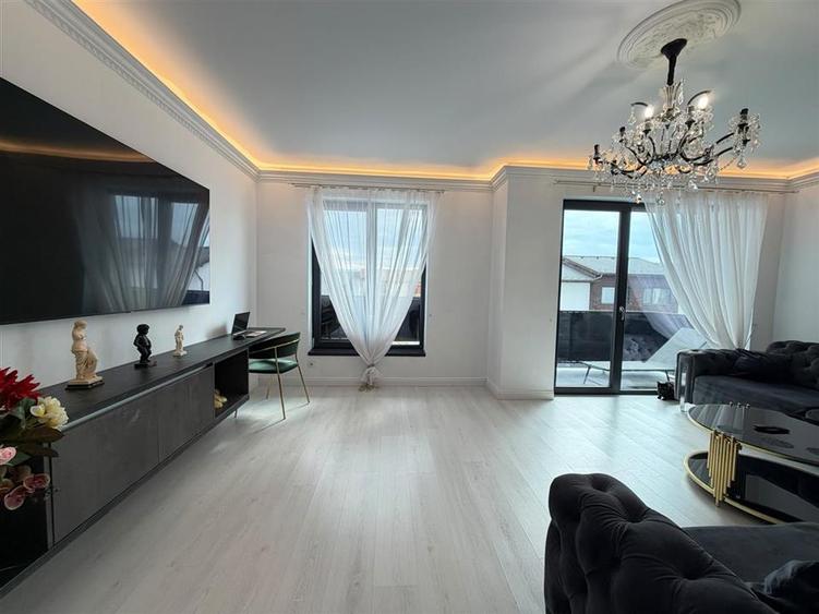Apartament cu 3 camere decomandat, mobilat în Șelimbăr