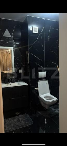 Penthouse cu 3 camere semidecomandat, mobilat în Florești