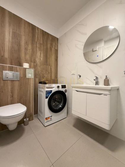 Apartament cu 2 camere semidecomandat, mobilat în Central