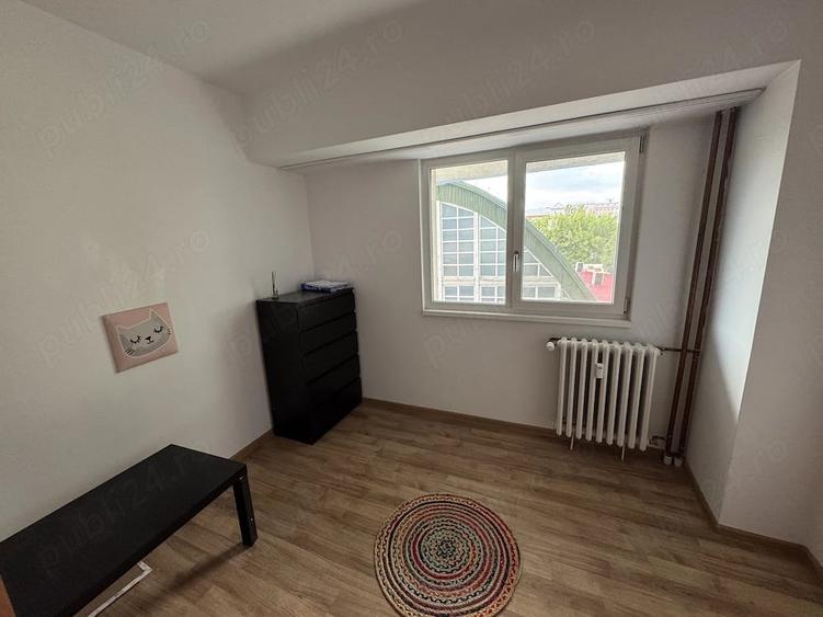 Apartament cu 4 camere decomandat în Iancului