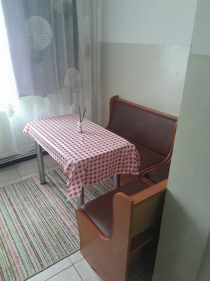 Apartament cu 2 camere semidecomandat în Micro 19