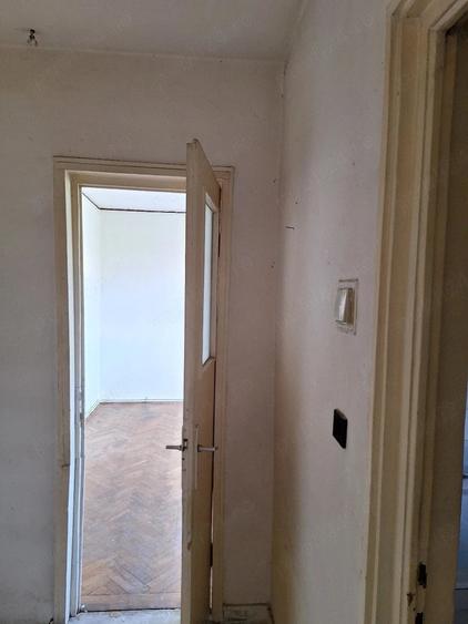 Apartament cu 2 camere decomandat în Gojdu