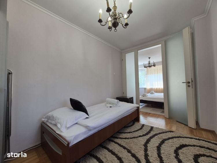 Apartament cu 3 camere nedecomandat în Sala Palatului