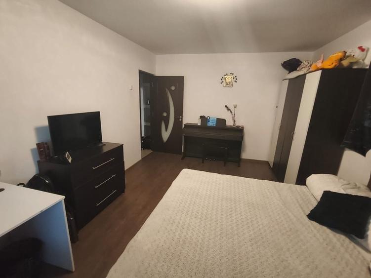 Apartament cu 3 camere decomandat în Sfântu Ilie