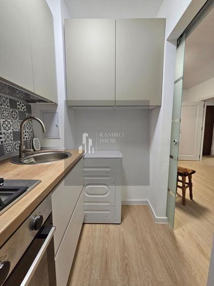Apartament cu 2 camere decomandat, mobilat în Apărătorii Patriei