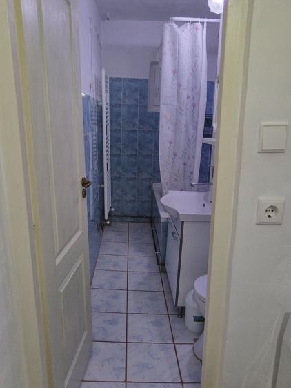 Garsonieră decomandată în Central