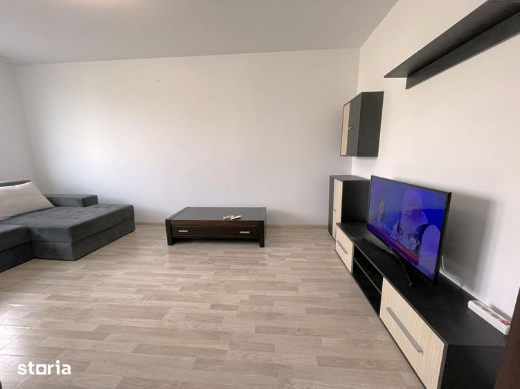 Apartament cu 3 camere decomandat în Berceni