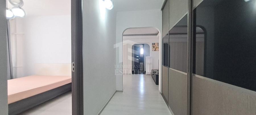 Apartament cu 3 camere semidecomandat, mobilat în Militari