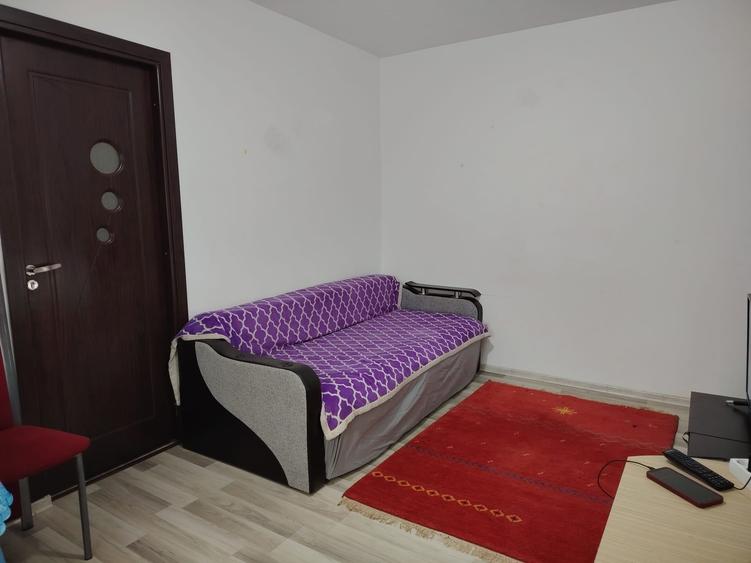 Apartament cu 2 camere semidecomandat în Valea Rosie